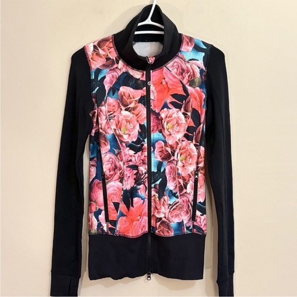 Lululemon Athletica Asana Secret Garden Pink & Blue Floral Zip-Up Jacket - Picture 2 of 16